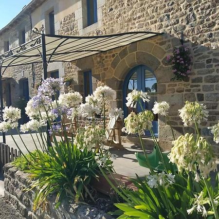 Le Douetaux Chambres D'Hotes La Baussaine Εξωτερικό φωτογραφία