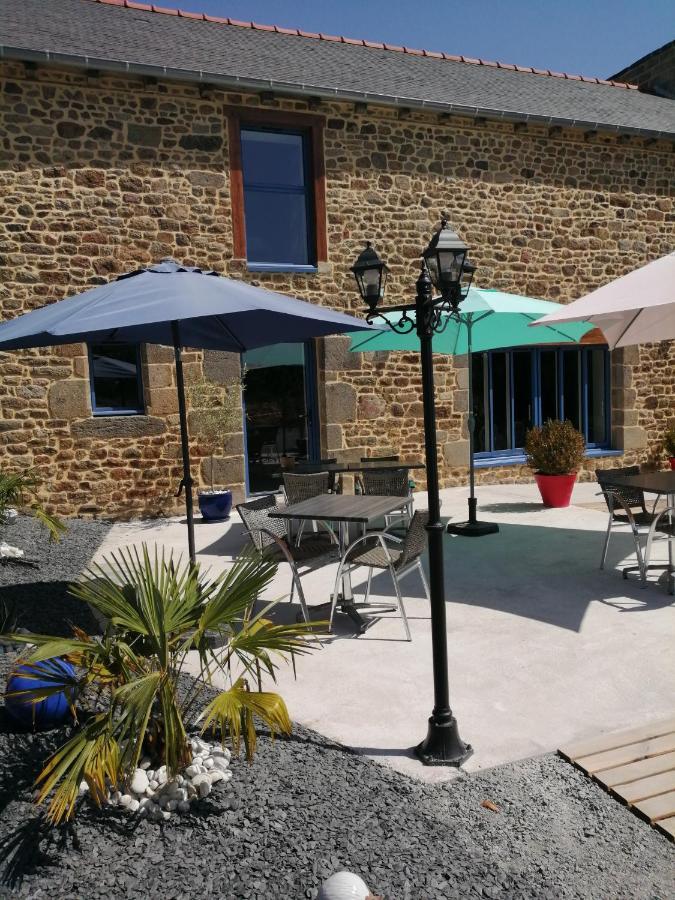 Le Douetaux Chambres D'Hotes La Baussaine Εξωτερικό φωτογραφία