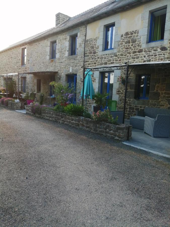 Le Douetaux Chambres D'Hotes La Baussaine Εξωτερικό φωτογραφία