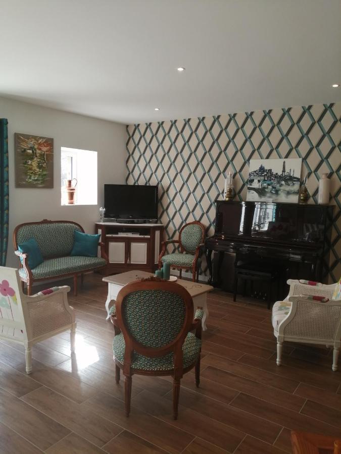 Le Douetaux Chambres D'Hotes La Baussaine Εξωτερικό φωτογραφία