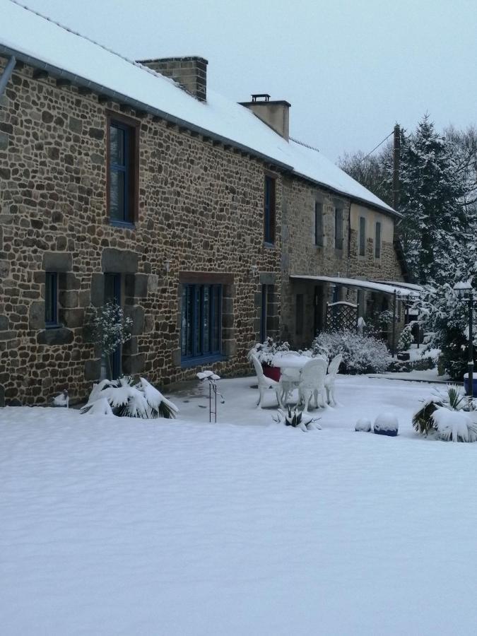 Le Douetaux Chambres D'Hotes La Baussaine Εξωτερικό φωτογραφία